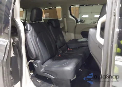 2019 Chrysler Pacifica Touring L из США, поврежденный, VIN 2C4RC1BGXKR715410